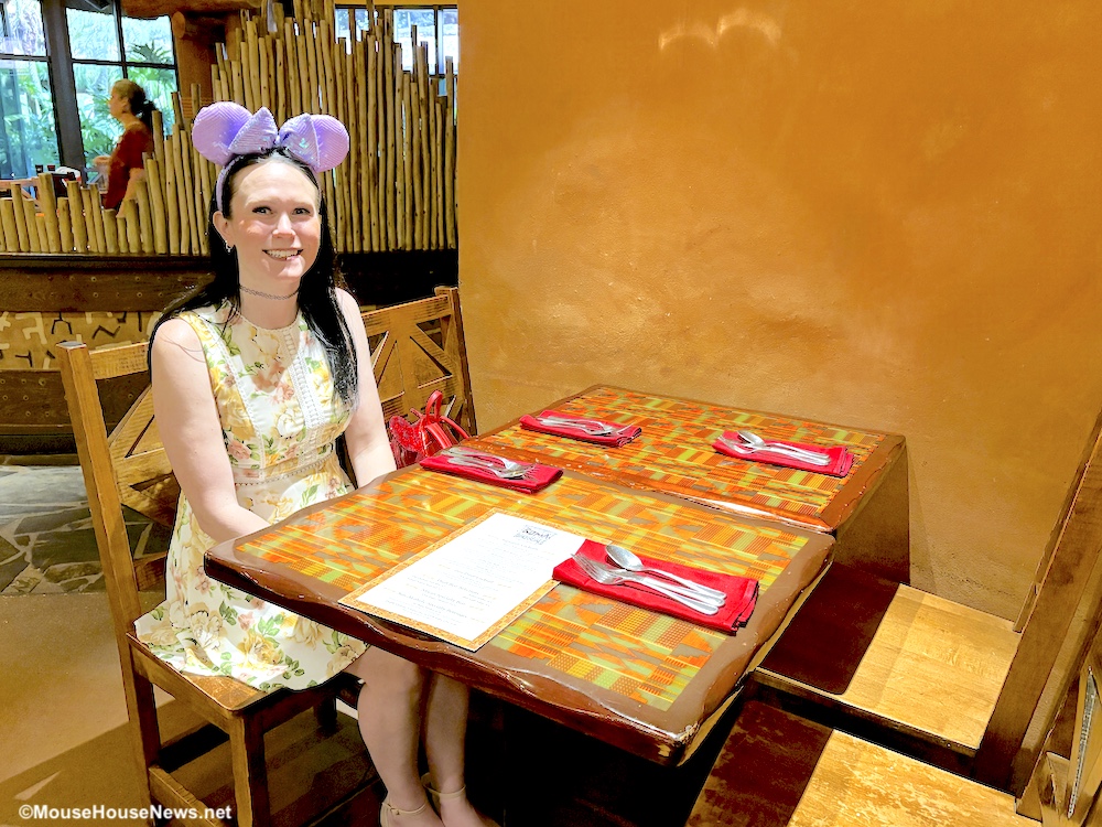 REVIEW: An ADVENTUROUS, Yet Safe Dinner Buffet At Disney’s Animal Kingdom Lodge
