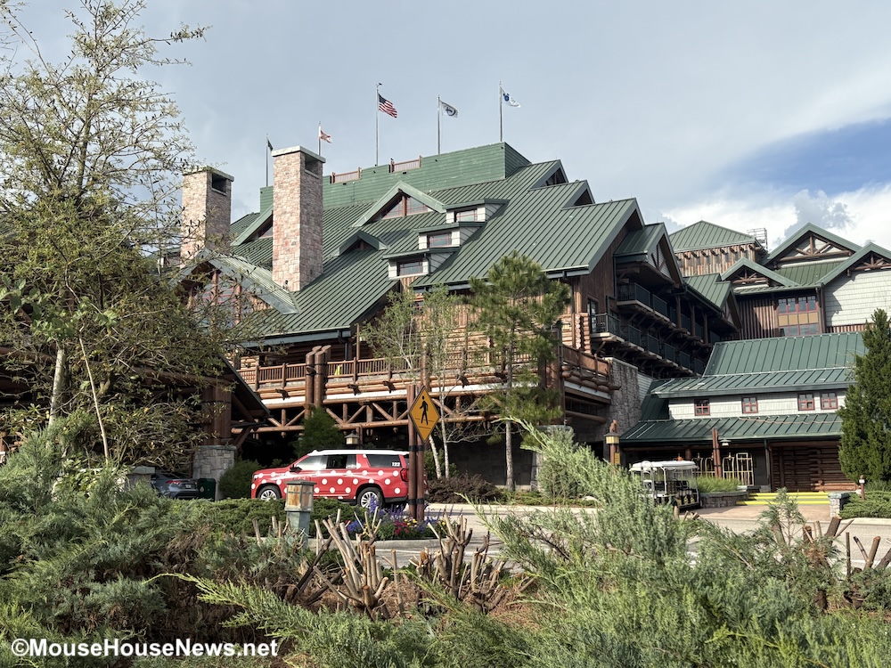 The Locations Offering A THANKSGIVING Feast This Year At Disney World
