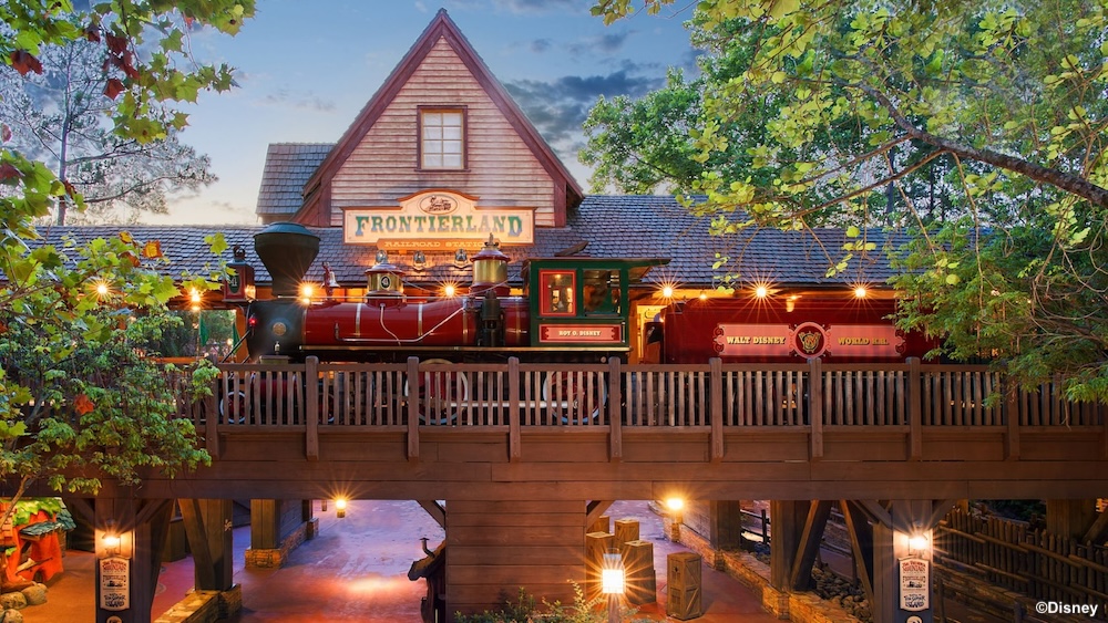 REVIEW: Blaze A Trail To Westward Ho For A Mickey-shaped BREAKFAST Treat